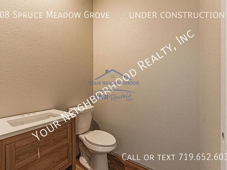 308 Spruce Meadow Grv — Photo 17
