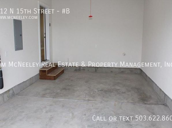 212 N 15th St #B, Saint Helens, OR 97051