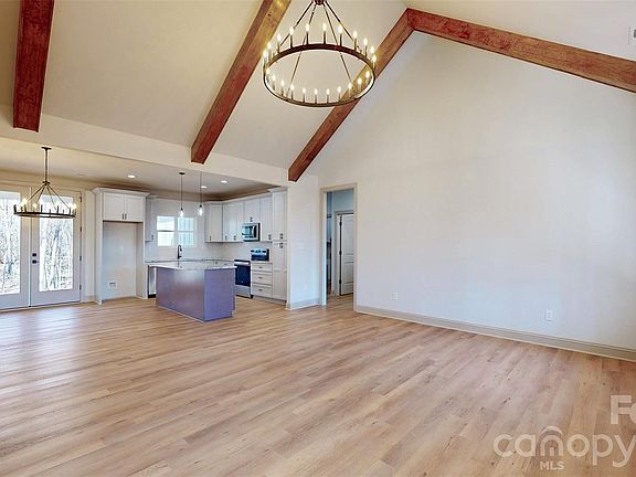 5th image of 5124 Pond Bluff Dr