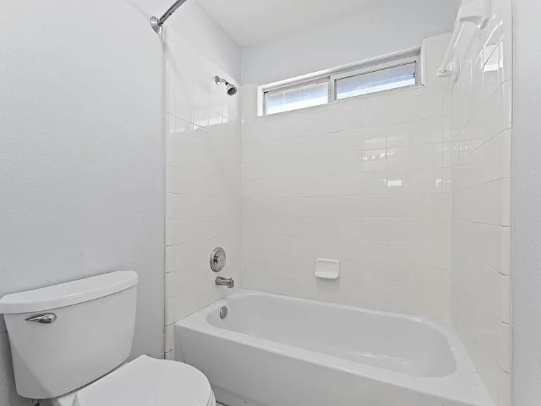 1145 Talley Ln — Photo 14