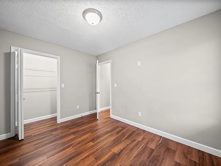 987 Stateline Rd — Photo 22