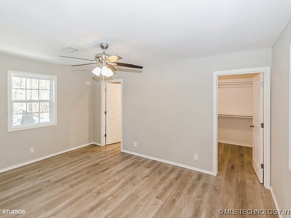 5th image of 8 Piedmont Pl