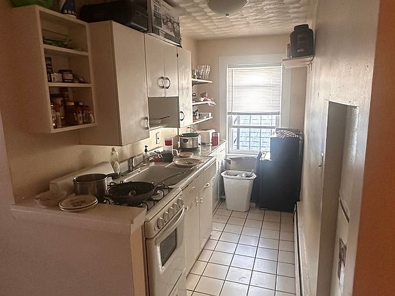 2nd image of 34 Parker St APT 5