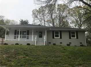 4124 Donegal Dr, Greensboro, NC 27406