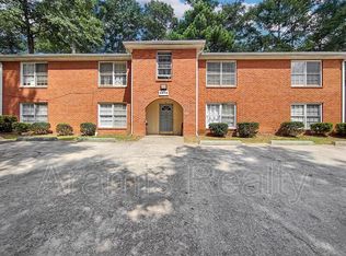 6678 Chupp Rd, Lithonia, GA 30058