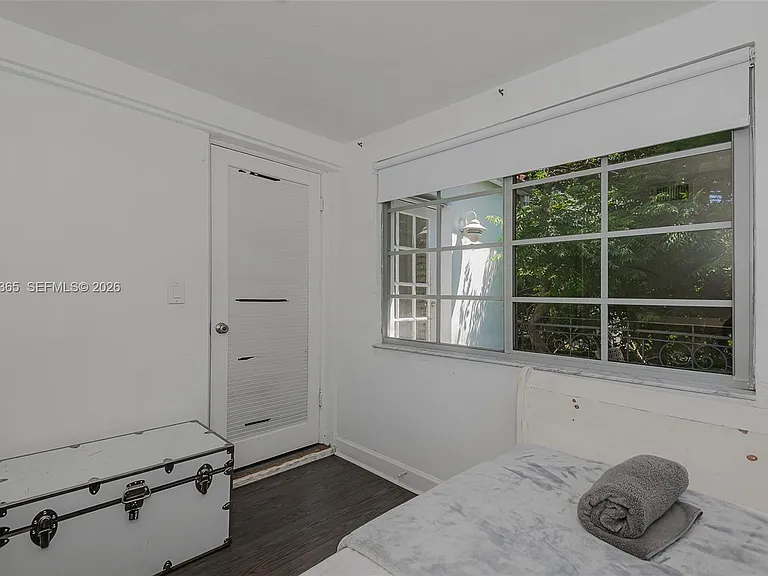 1005 9th St #2 — Photo 32