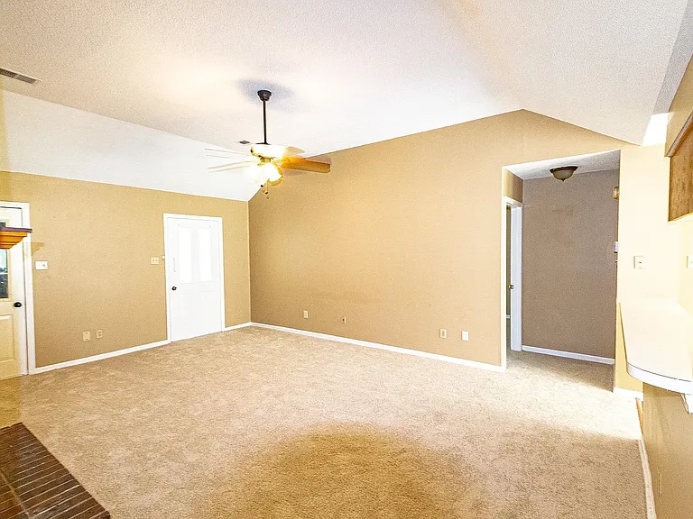 2799 Maryland Cir E — Photo 8