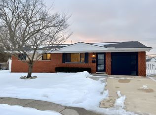 9768 Lincoln Ct, Taylor, MI 48180