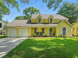 7908 Rosehill Rd, Lenexa, KS 66215