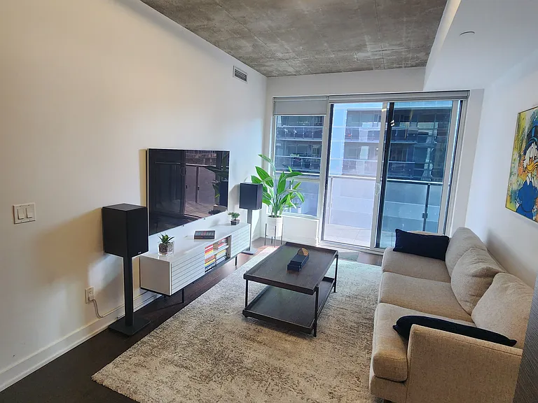 1030 King St W #545 — Photo 3