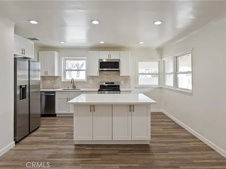 9427 S 2nd Ave — Photo 15