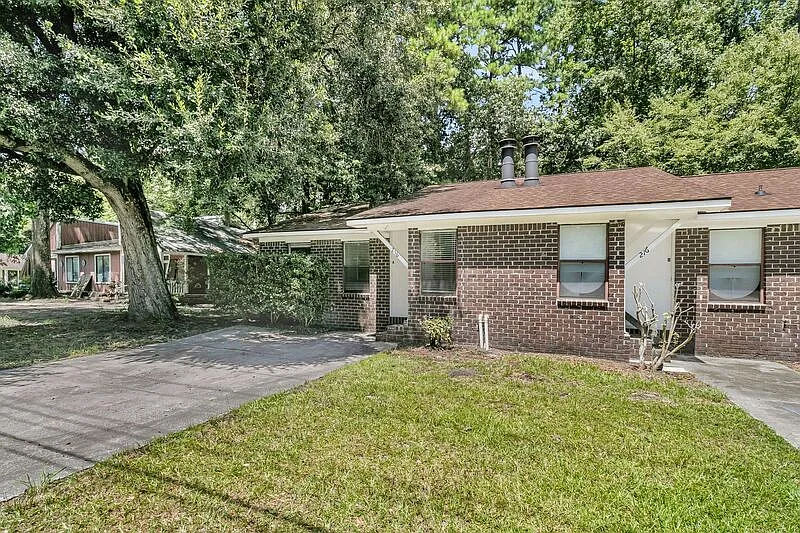 2 bed, 2.0 bath, 1035 sqft, $1,600 — Photo 3