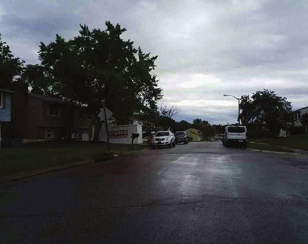 2nd image of 3200 Dorf Dr