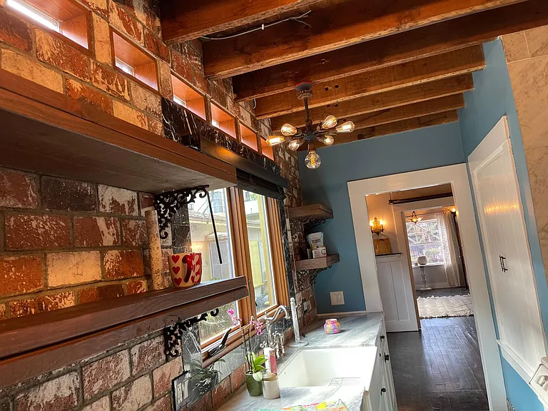 20 Westminster Ave #3 — Photo 12