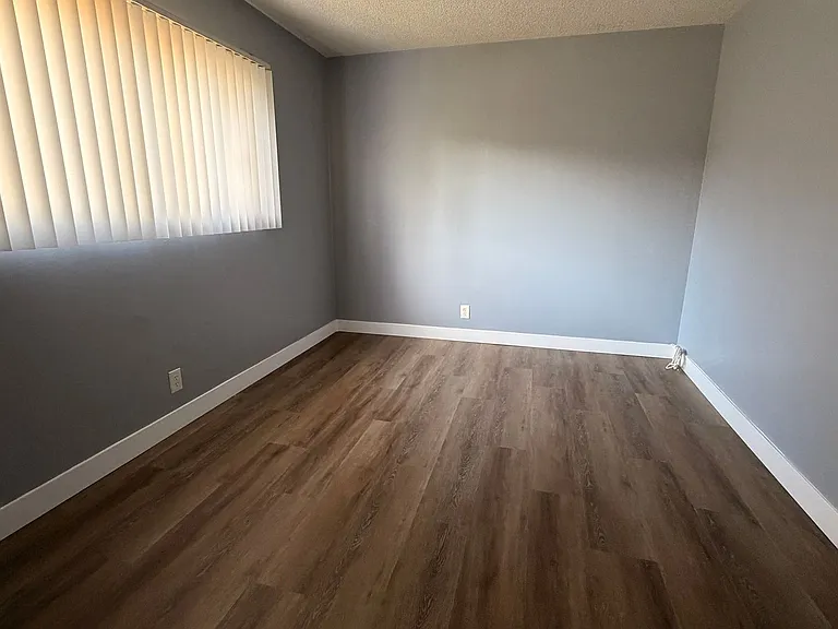 3849 S Gibraltar Ave — Photo 3