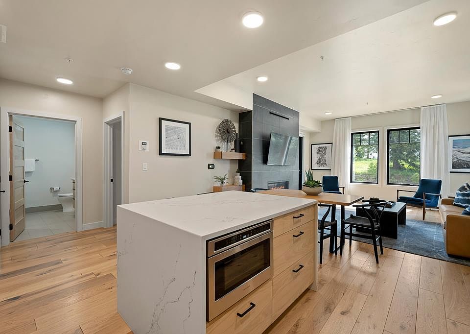1st image of 720 Village Dr Unit 306