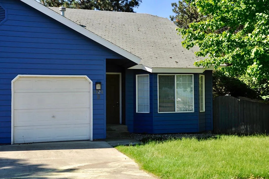 3 bed, 1158 sqft, $1,795 — Photo 2