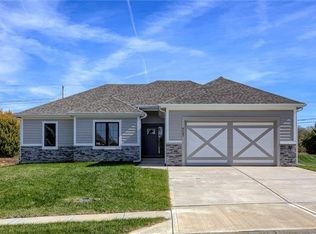 6137 N Chelsea Ave, Kansas City, MO 64119