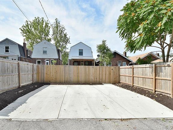 5th image of 4327 Wyoming St