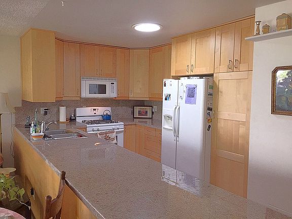 5th image of 11268 Zapata Ave