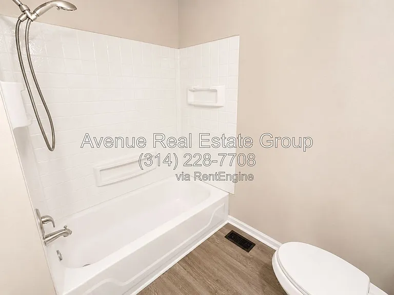 710 Derhake Rd — Photo 6