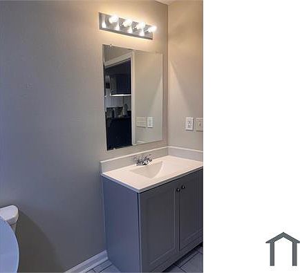 5th image of 2719 Lake Henrietta St
