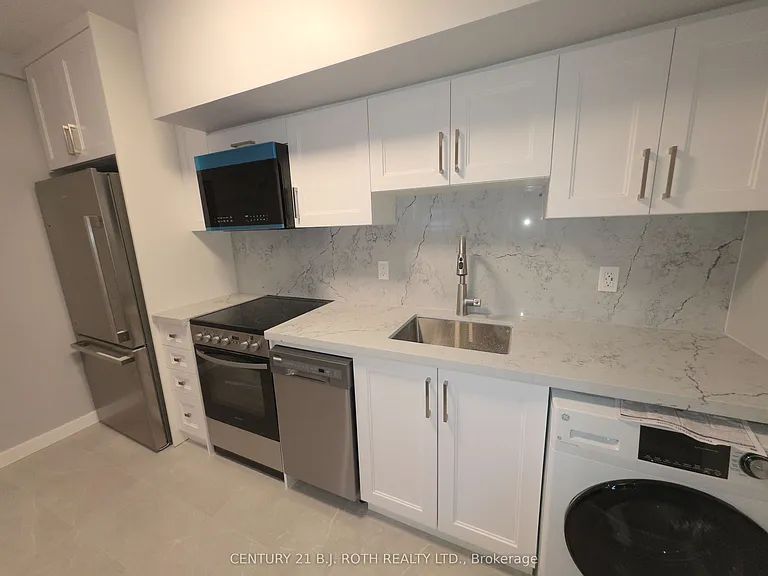 82 Albert St N #6 — Photo 2