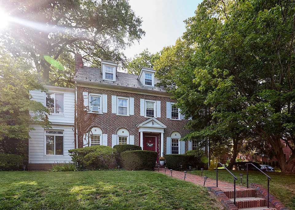 70 Frederick Pl