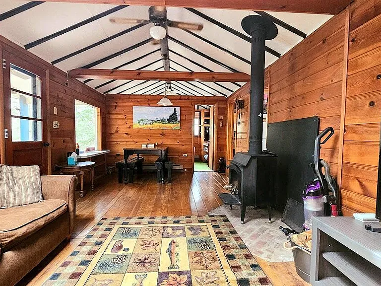 3 Lakeview Dr — Photo 7