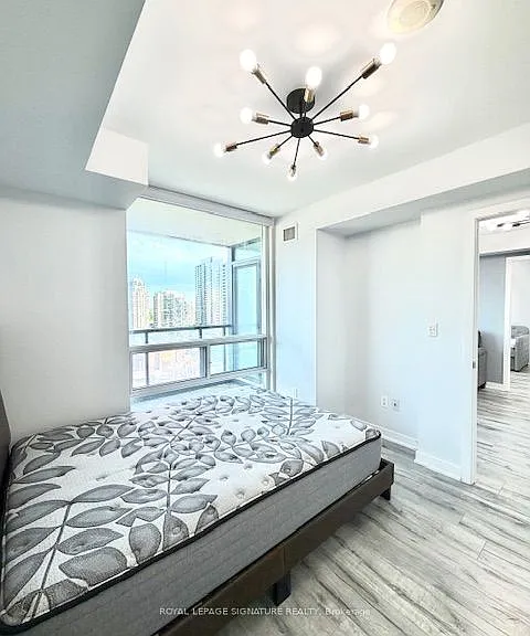5740 Yonge St #1401 — Photo 12