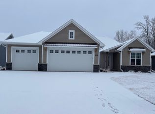 N9236 Constellation Dr, Appleton, WI 54915
