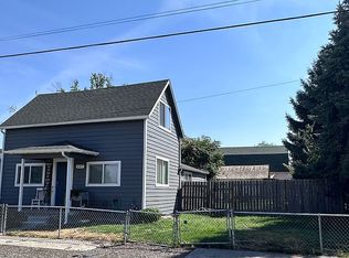 247 S 3rd St, Athena, OR 97813