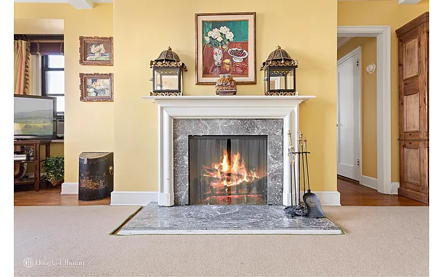 Sold by Douglas Elliman | media 14