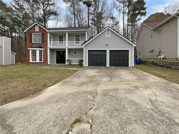 3915 Melanie Woods Dr, Atlanta, GA 30349