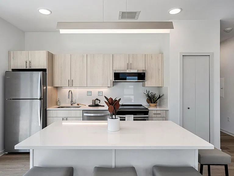 7410 Kercheval Ave #201 — Photo 4
