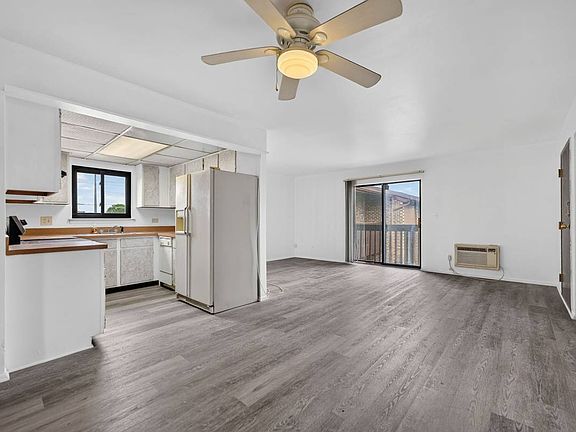 2nd image of 450 Perrie Dr #302