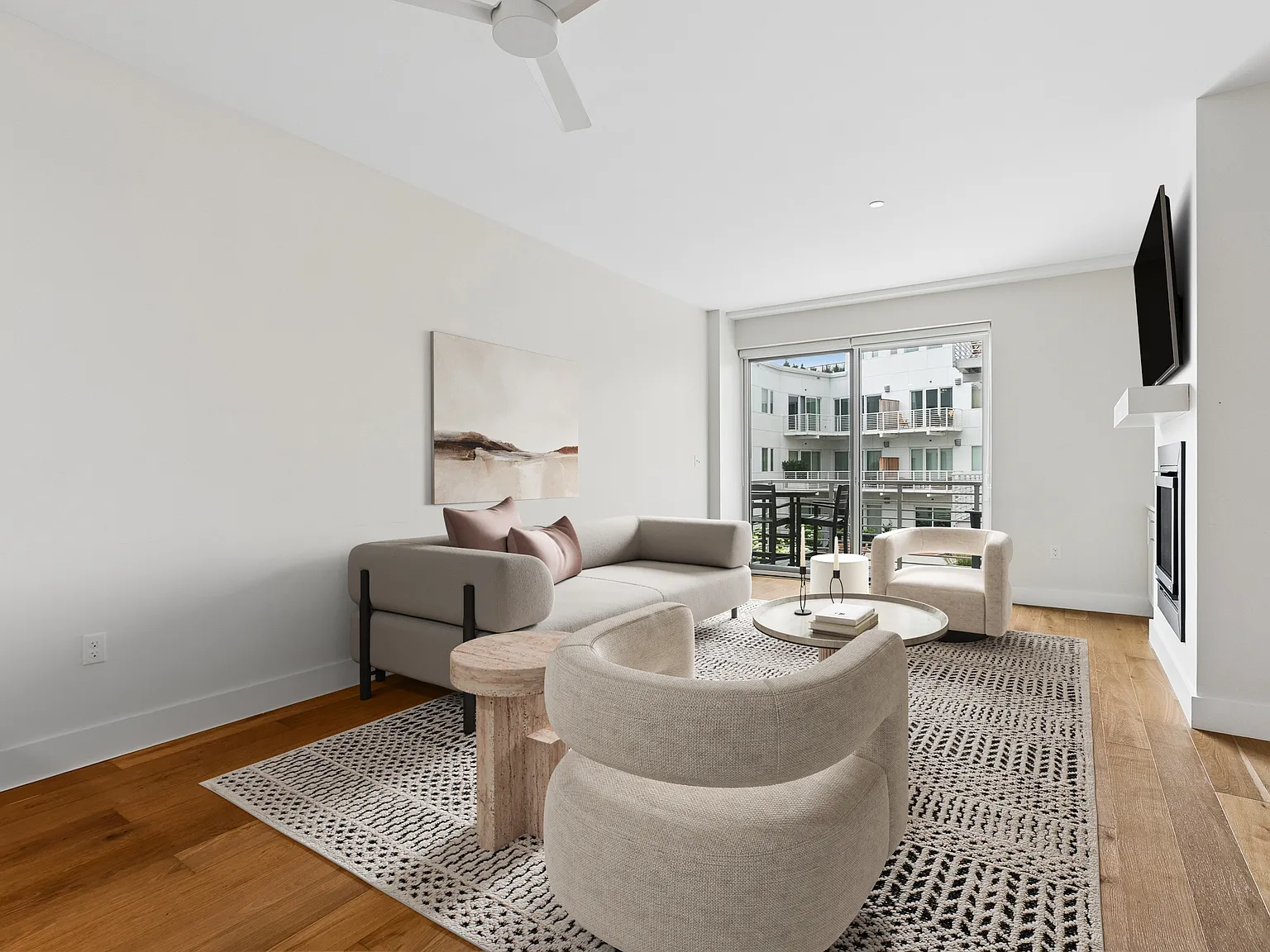 2 bed, 1195 sqft, $4,500 — Photo 2