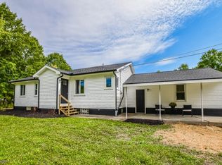 5955 Bedell Rd, Berlin Center, OH 44401