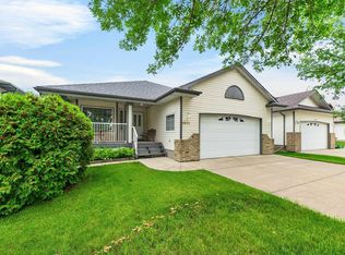 8011 164th Ave NW, Edmonton, AB T5Z3J3