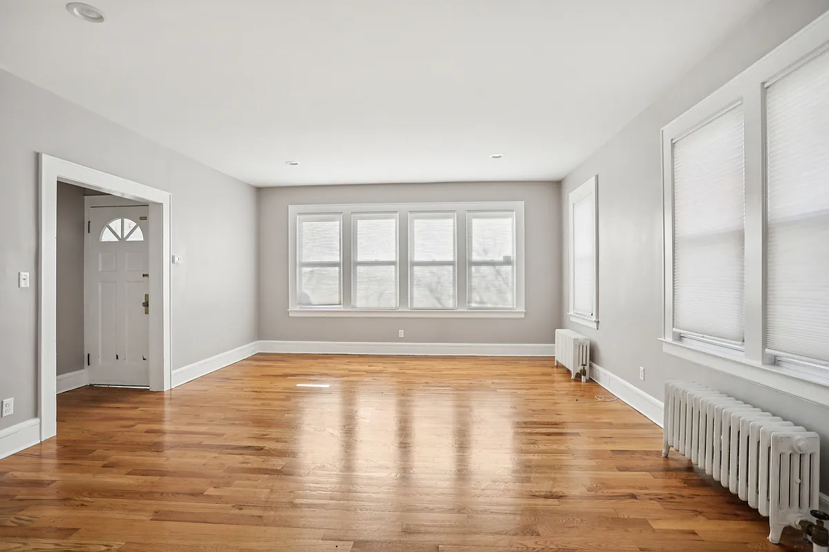 Building Photo - 105 Livingston Ave #1