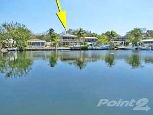 Home on Wide Harbor