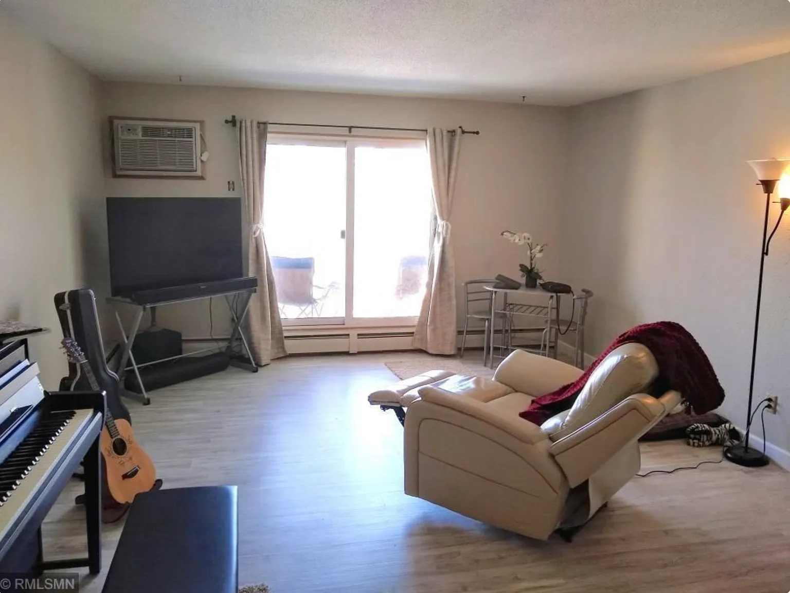 1 bed, 750 sqft, $1,295 — Photo 4