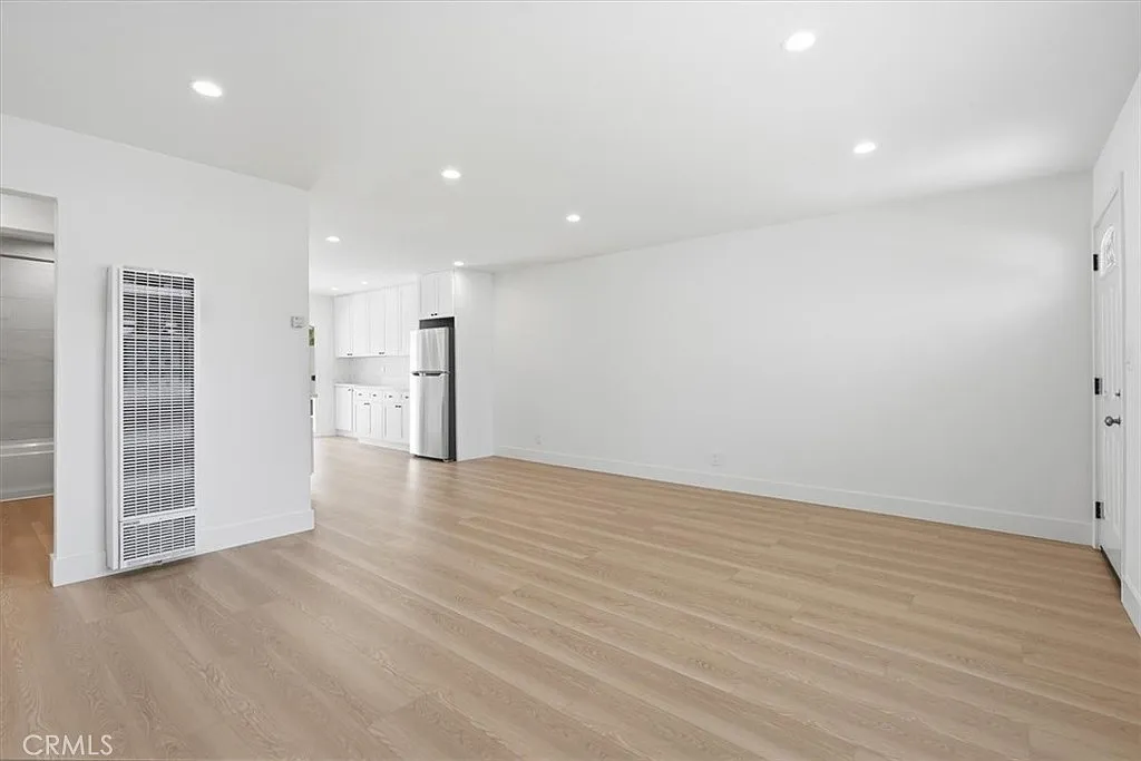 2 bed, 1003 sqft, $3,500 — Photo 4