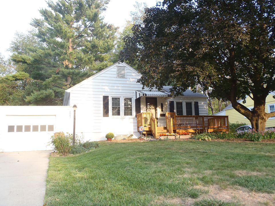 Front of house/deck