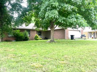 1104 Mayfair Ln, Blytheville, AR 72315