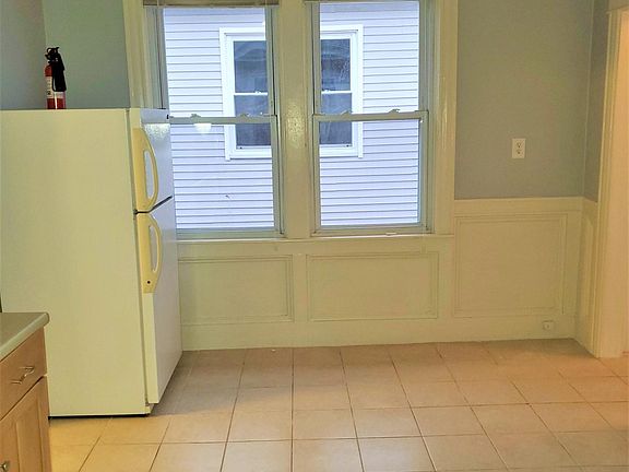 5th image of 27 Ayrault St #3