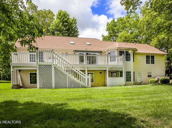 146 Cappshire Rd, Fairfield Glade, TN 38558
