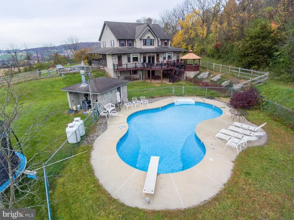 215 Boulder Hill Rd, Mohnton, PA 19540