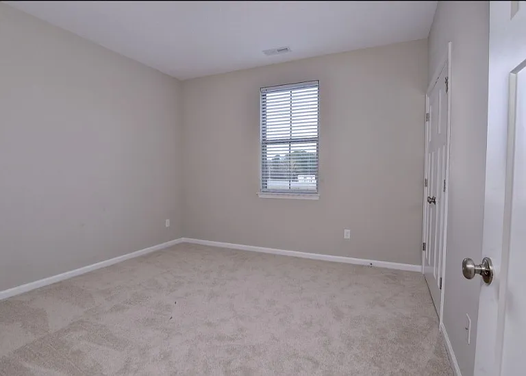 908 Kathy Ann Way — Photo 5