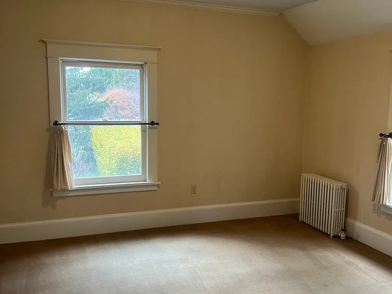 50 River Dr #21 — Photo 7